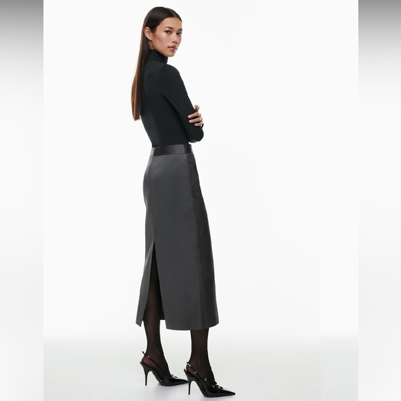 Aritzia Babaton Trinity Skirt in Black - Picture 2 of 10